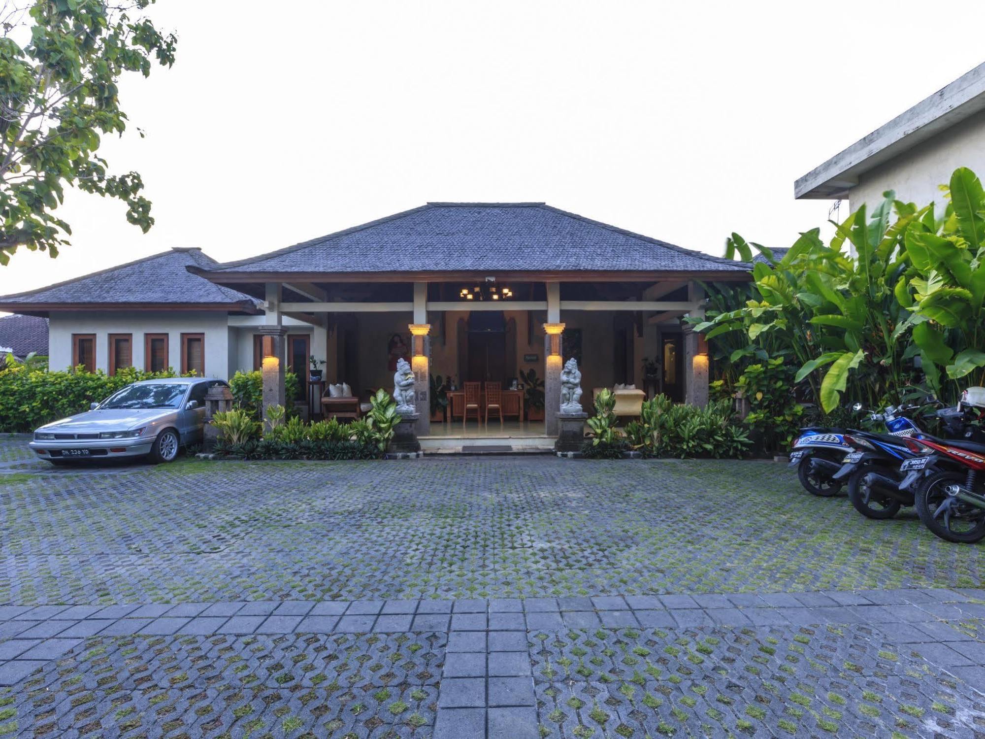 Villa Victoria Кута Экстерьер фото